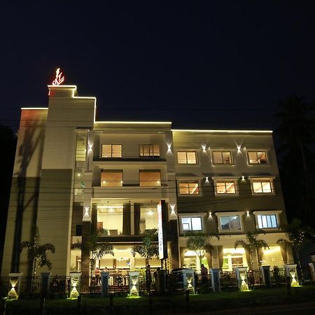 Hotel Sky Paradise Iritti ภายนอก รูปภาพ